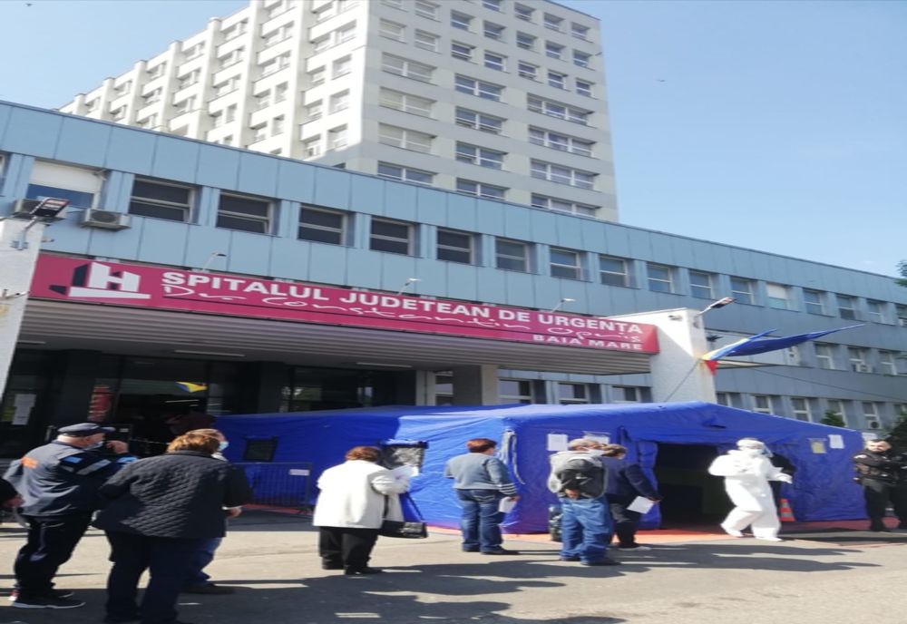 AGLOMERATIE LA SPITAL | Accesul pacienților în Spitalul Județean de Urgență se realizează pe trei intrări diferite. Se recomandă programarea telefonică anterior consultației 