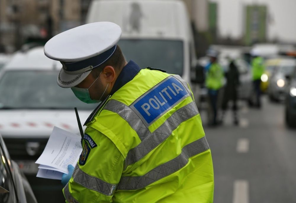 Dosare penale după ce poliţiştii au depistat în ultimele 24 de ore trei persoane care conduceau fără permis sau în stare de ebrietate