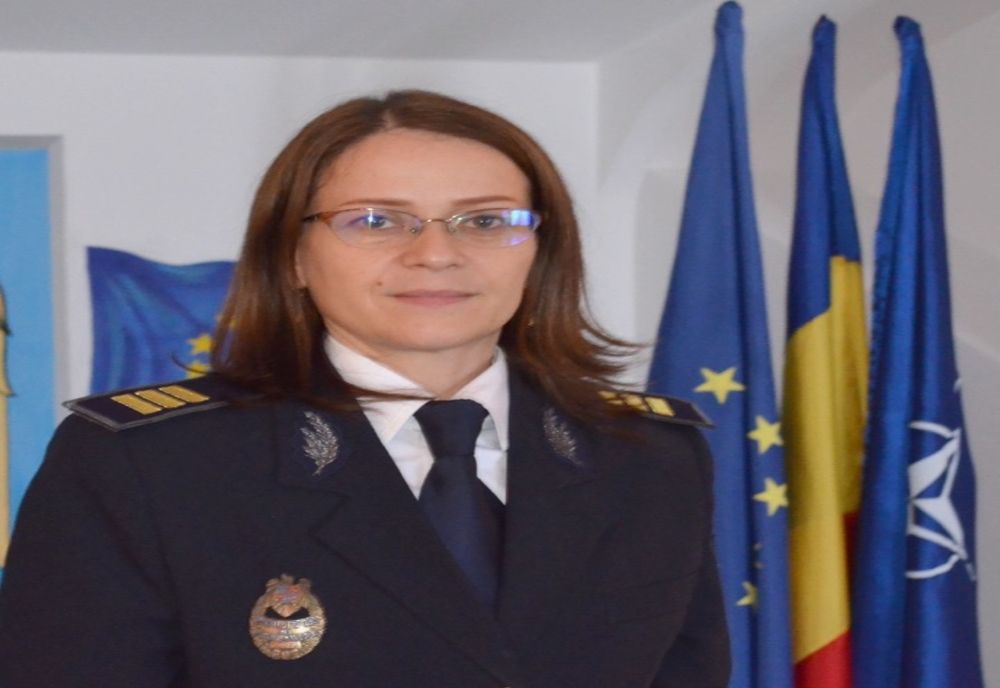 Purtătorul de cuvânt al ITPF Sighet, Iulia Stan, premiată de ministrul Marcel Vela