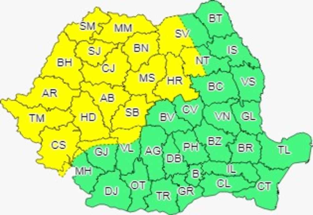 ANM: Ploi și descărcări electrice în Maramureș
