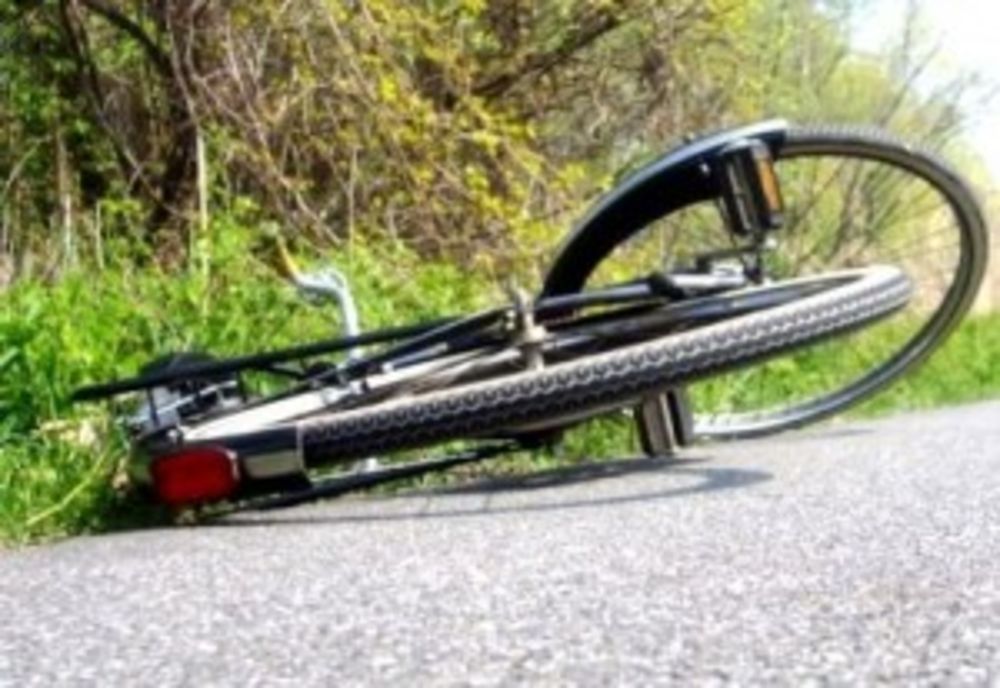 Accident în Sighetu Marmaţiei! Biciclistă de 52 de ani lovită de maşină