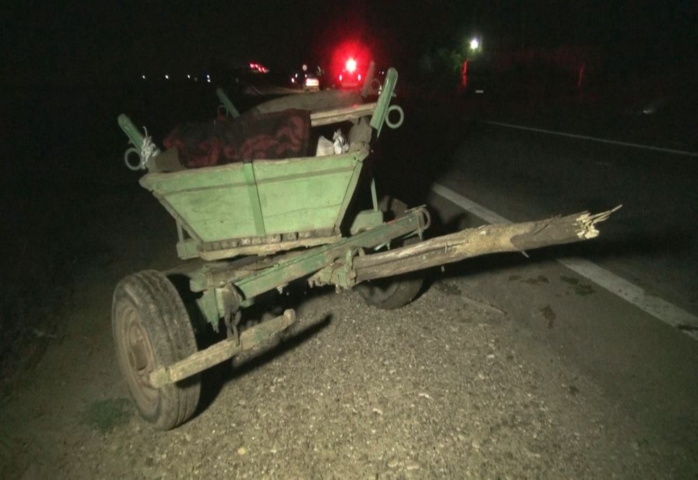 Accident grav în Maramureş! Un poliţist din Baia Mare a murit după ce a intrat cu maşina într-o căruţă