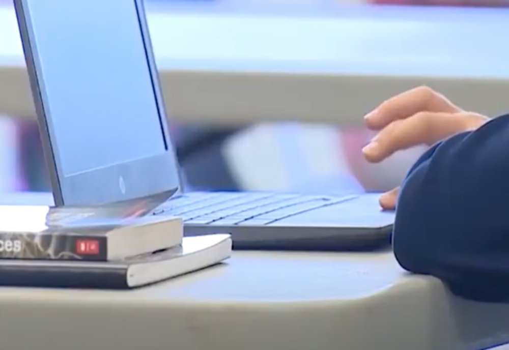 Noi modele de predare și de evaluare periodică în școli - program pilot. Ce unități de învățământ s-au înscris?