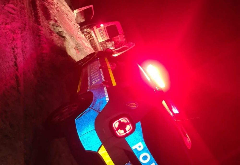 Urmărire pe străzile din Sighetu Marmaţiei! Un contrabandist a reuşit să scape de poliţişti (FOTO)