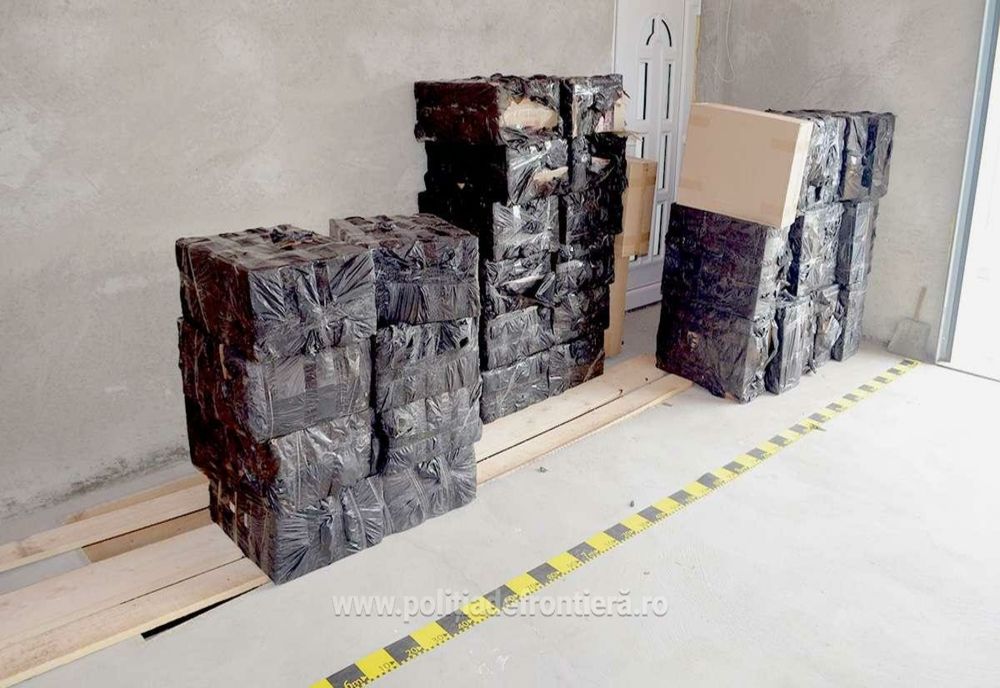 20.000 de pachete de ţigări și un autoturism, în valoare totală de peste 330.000 lei, confiscate de polițiștii din Sighetu Marmației 