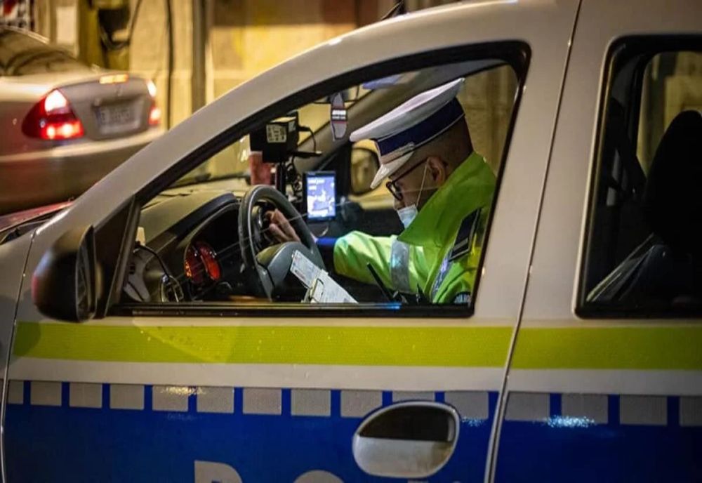 Un bărbat şi-a bătut vecinul cu o rangă la Călineşti! Este cercetat pentru tentativă de omor