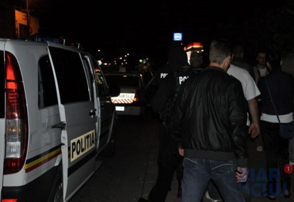 Doi şoferi s-au luat la bătaie în Cavnic: unul dintre ei era beat şi nu deţine permis