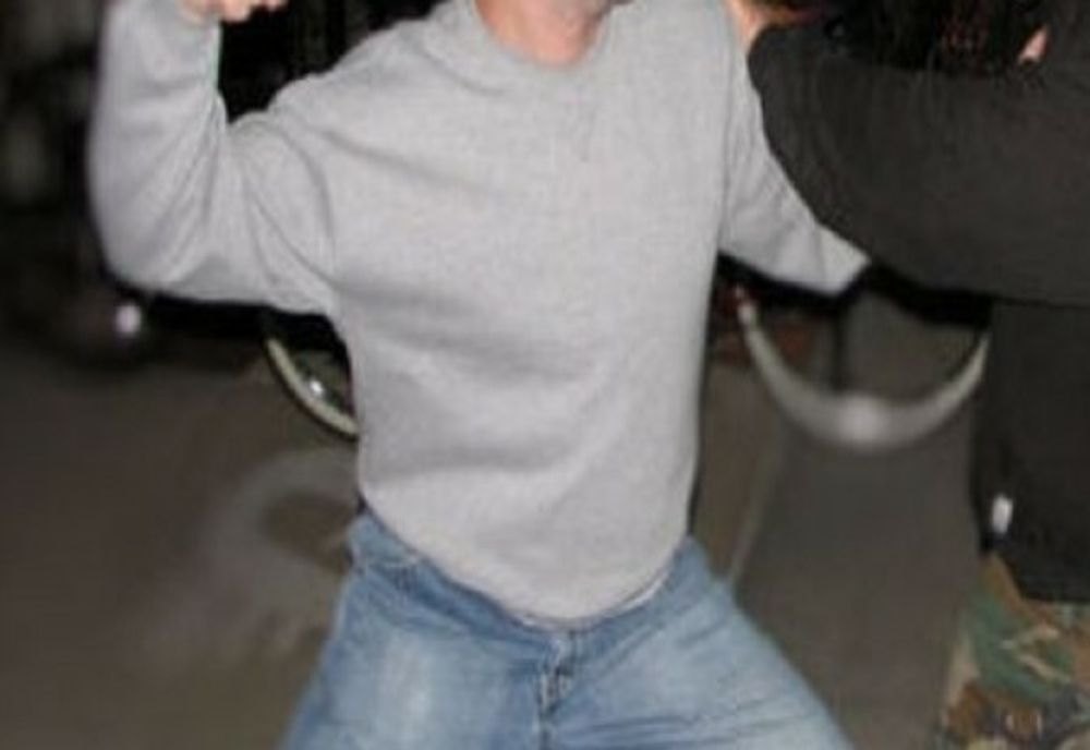 Scandal în Berința! Doi bărbați s-au luat la bătaie. Unul a ajuns la spital