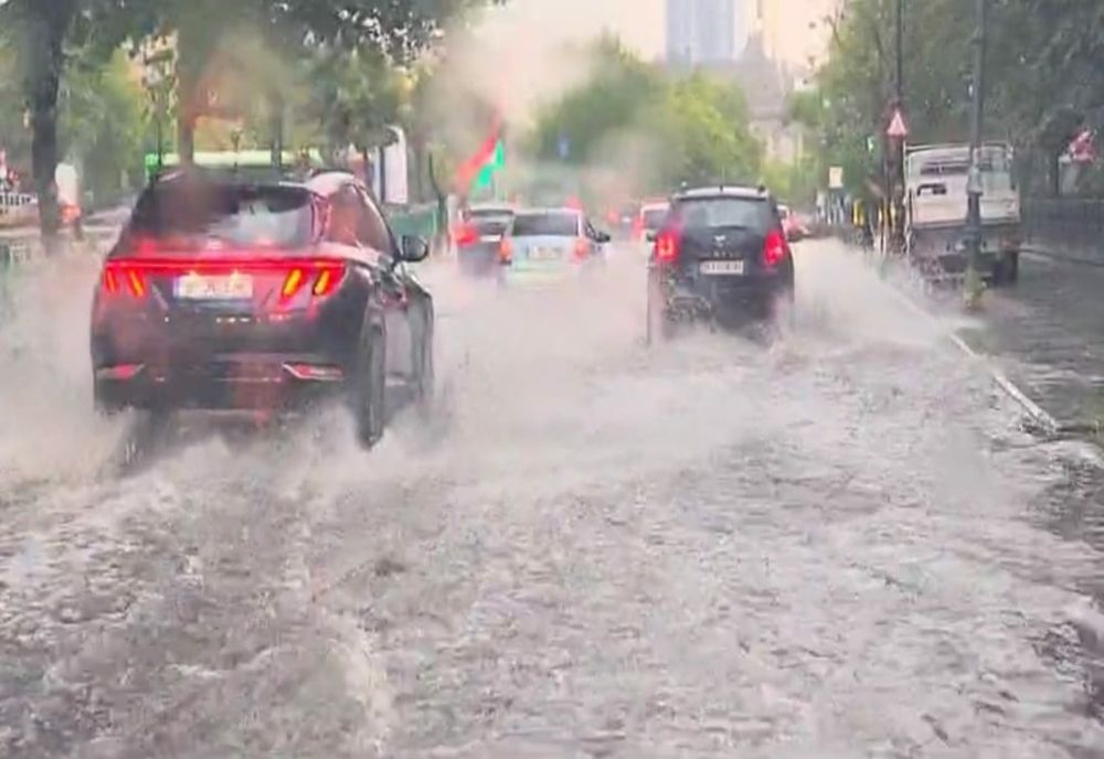 FURTUNILE ȘI PLOILE TORENȚIALE AU FĂCUT PRĂPĂD ÎN APROAPE TOATĂ ȚARA 