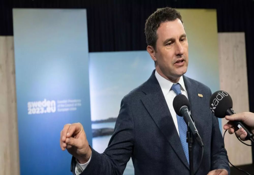 TANCZOS BARNA SPUNE CĂ NU VA MAI DEȚINE PORTOFOLIUL FINANȚELOR