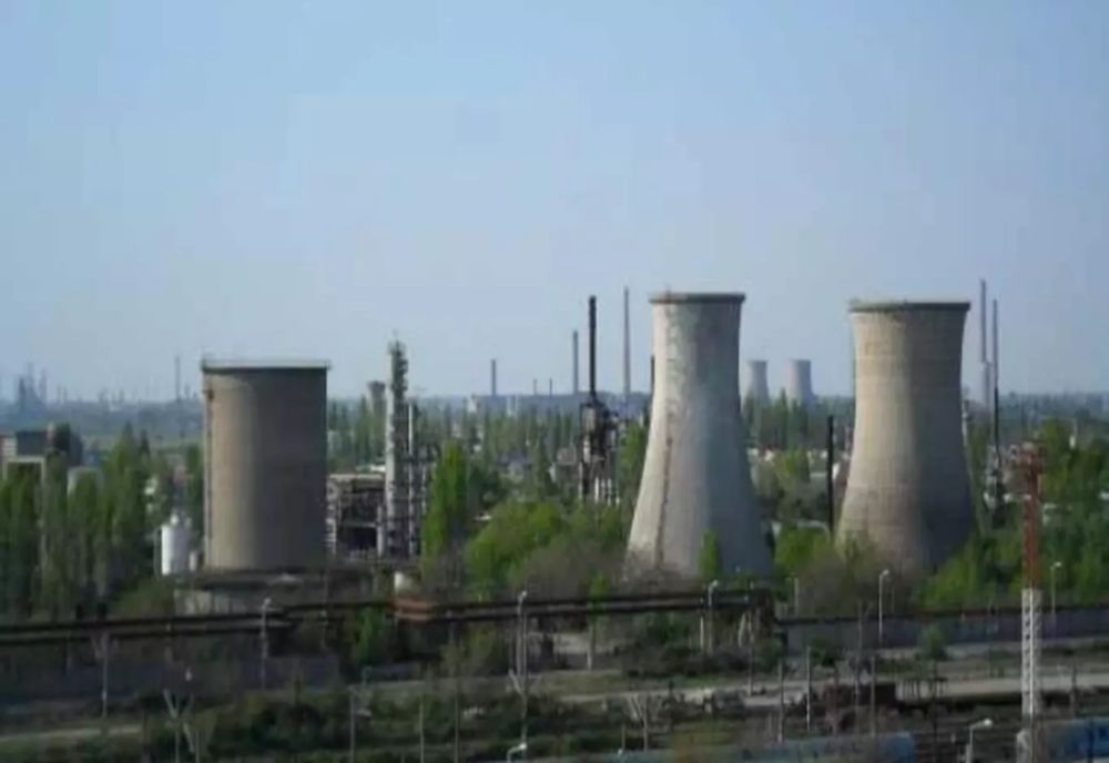 ROMÂNIA FURATĂ LA BUCATĂ: CUM A FOST DISTRUSĂ RAFINĂRIA ASTRA. ISTORIA ȚIȚEIULUI, PUSĂ PE BUTUCI