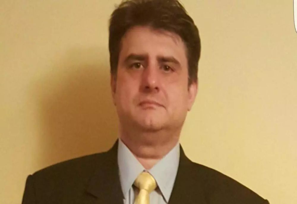 CINE ESTE BĂRBATUL CARE A INTRAT CU MAȘINA ÎN GARDUL AMBASADEI RUSIEI