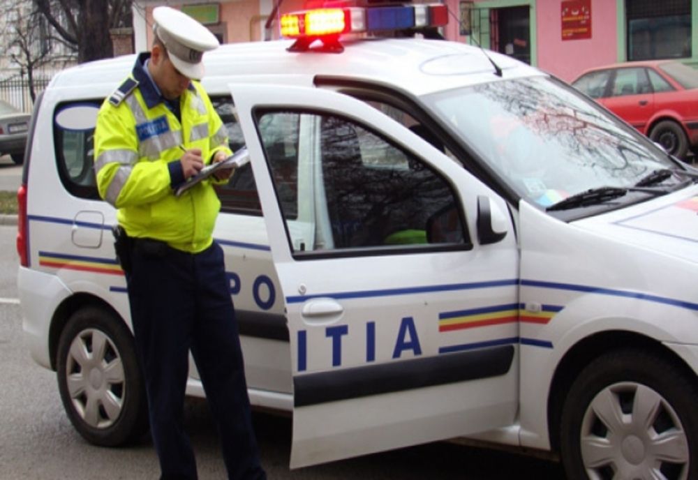 Un cerșetor „șchiop” își revine brusc când ajunge la mașină: imaginile unui polițist din Brașov devin virale