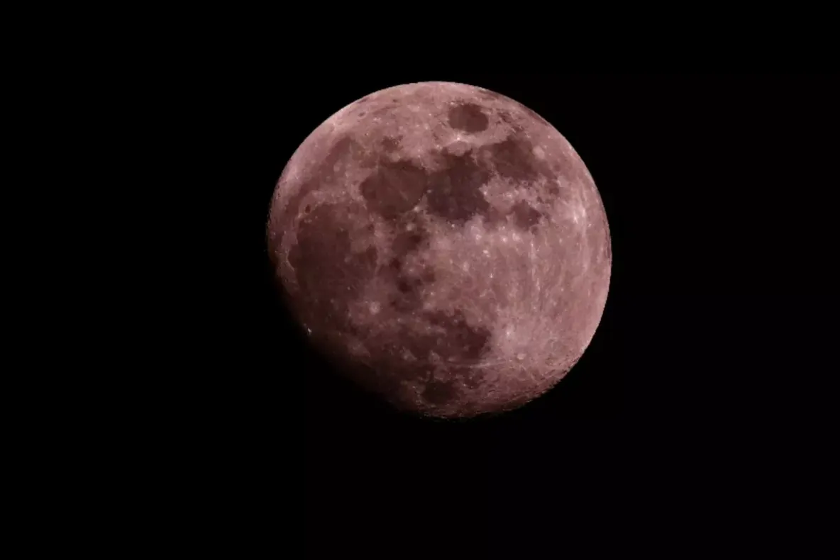 Spectacole cosmice pe cer în această primăvară. Când pot fi observate „Luna Roz” și „Luna Albastră”