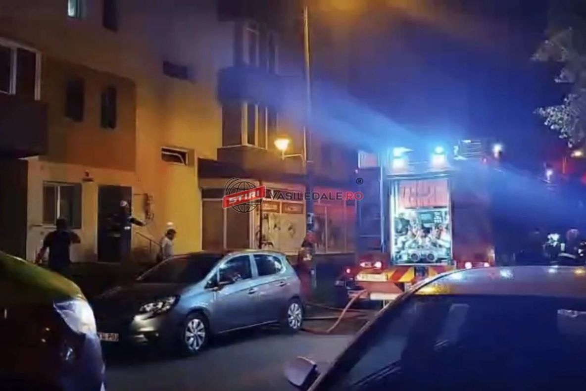 Incendiu într-un bloc din Baia Mare. Două persoane au fost rănite și au suferit arsuri