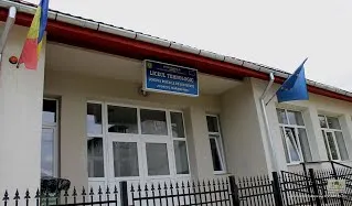 Liceul Teh Poienile-de-Sub-Munte
