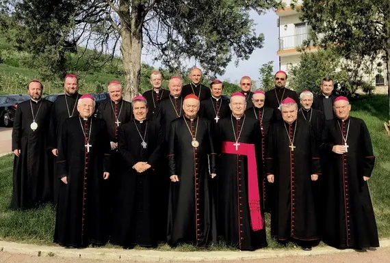EPISCOPII CATOLICI SE REUNESC, ÎNCEPÂND DE AZI, LA BUCUREȘTI