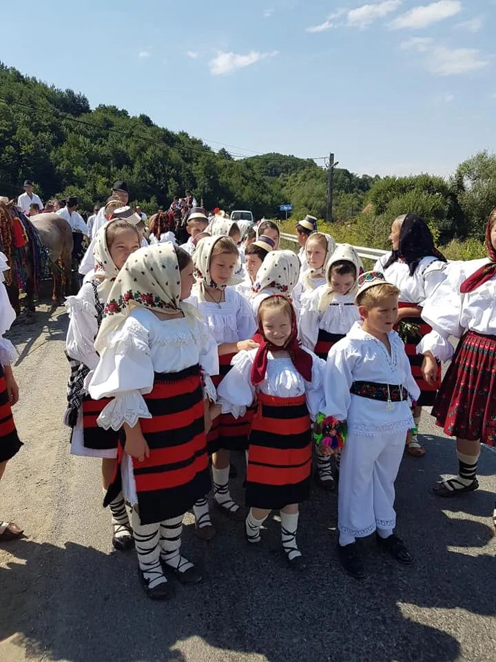 fiii satului