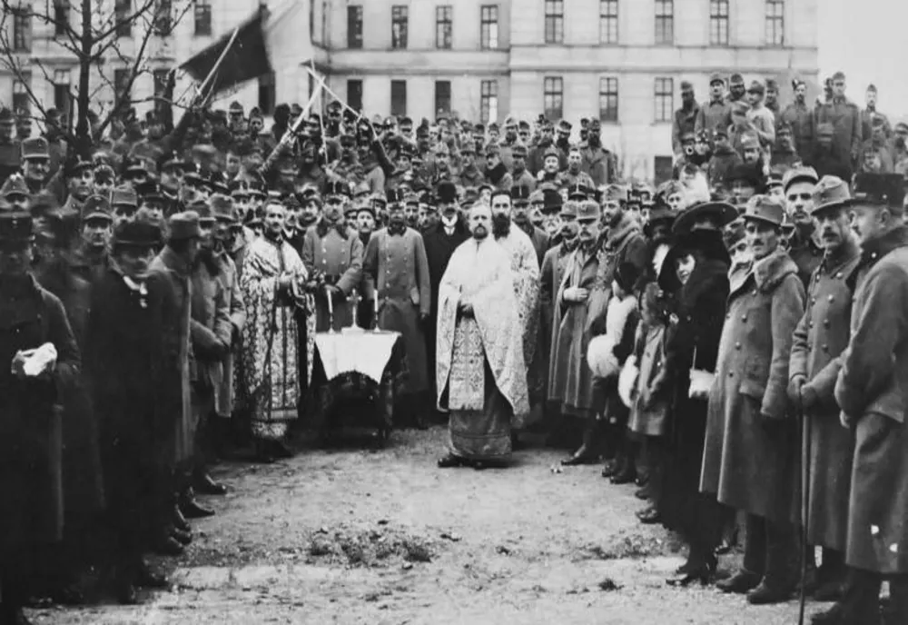 Alba Iulia : Istoria Zilei Naționale și Marea Adunare 