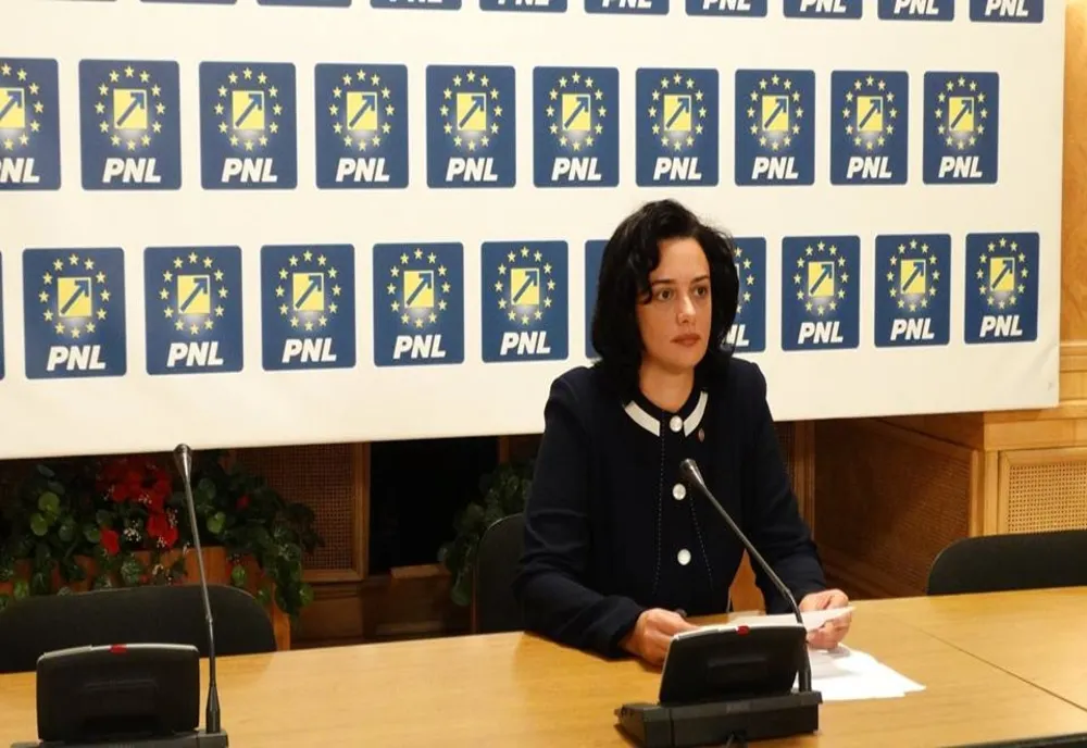 Angajatorii trebuie să-și protejeze salariații și afacerile și să apeleze, la nevoie, la șomajul tehnic suportat de stat