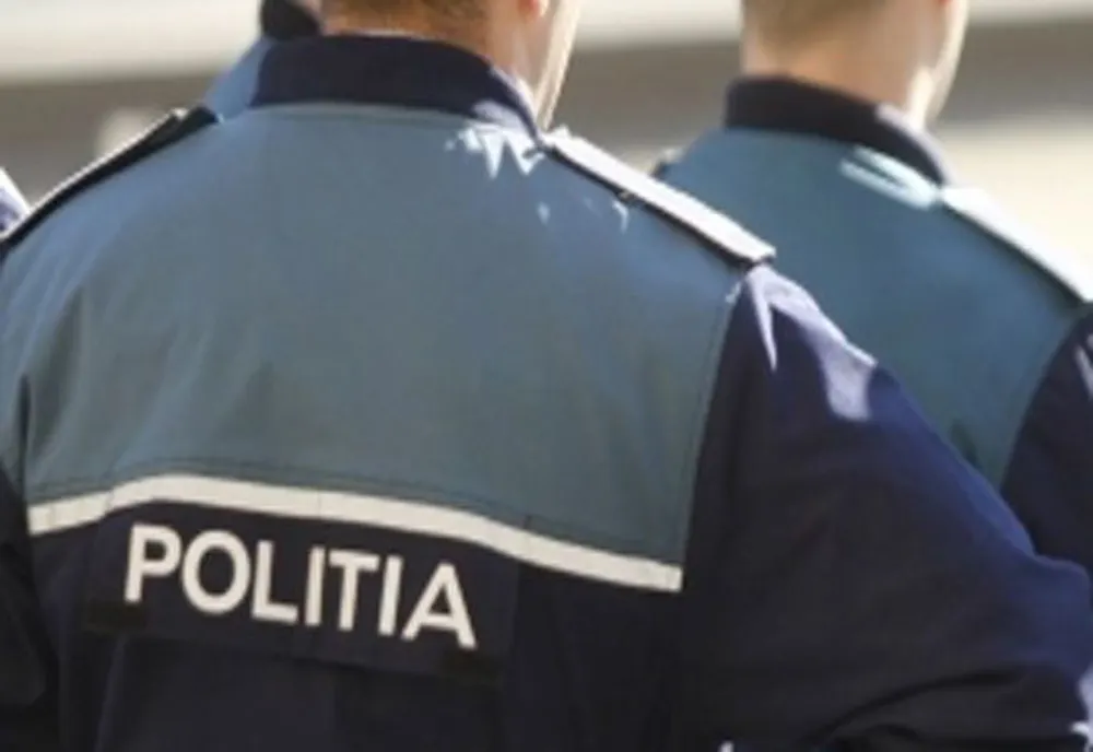 NEREGULI SANCȚIONATE: Poliţiştii Serviciului de Investigare a Criminalităţii Economice au verificat şi ieri peste 100 de agenţi economici.