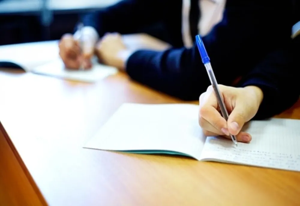 Absolvenții de clasa a VIII-a au susținut cea de-a doua proba scrisă din cadrul Evaluării Naţionale