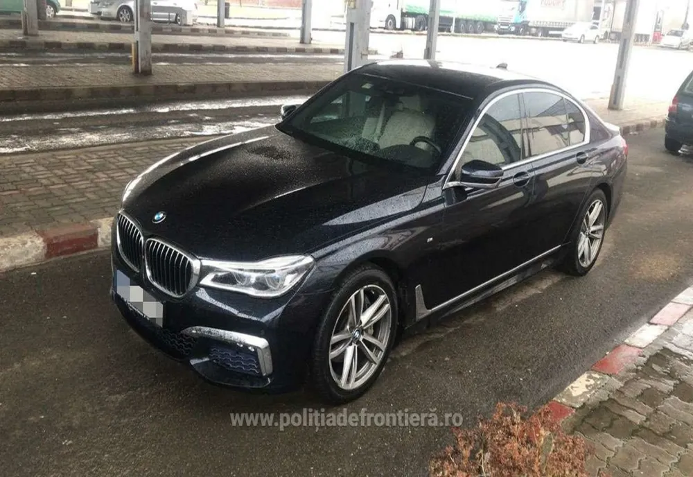 FOTO | Autoturism în valoare de 50.000 de euro, furat din Cehia, depistat la Punctul de Trecere al Frontierei Petea
