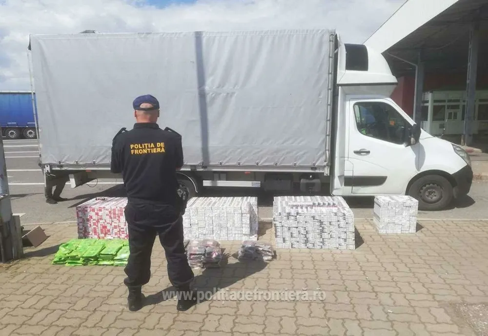 Peste 10.000 pachete cu ţigări și 434 kg tutun, confiscate la frontiera de nord
