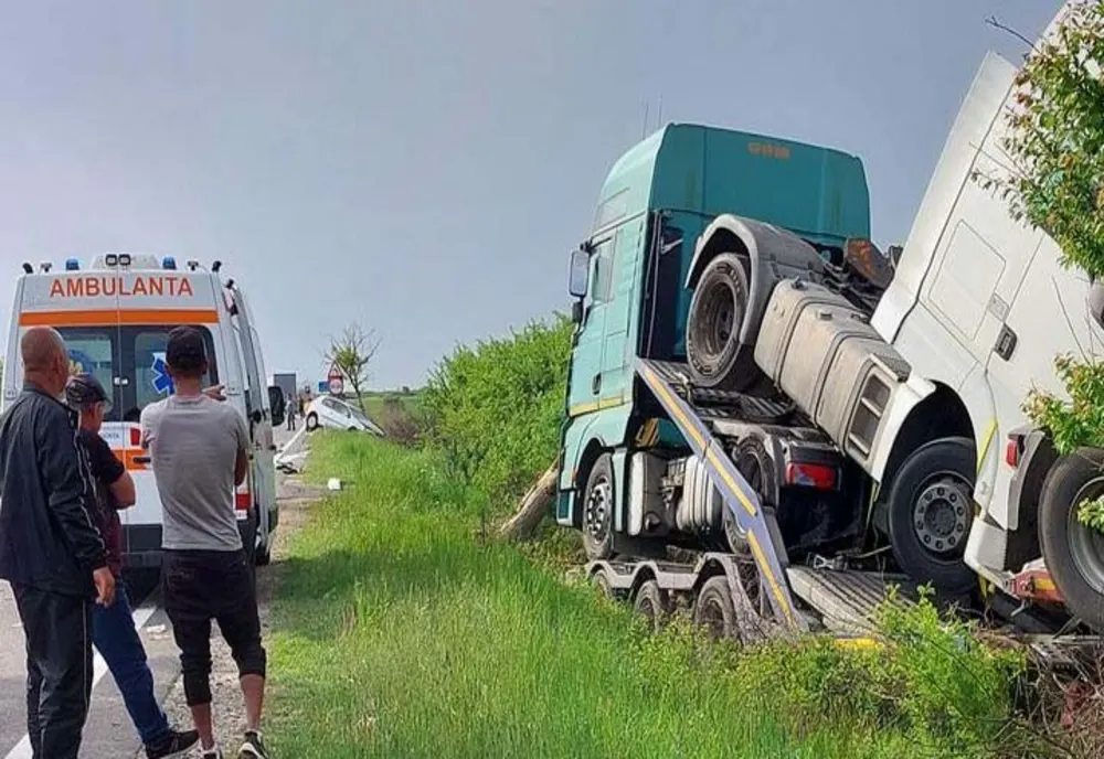 Grav accident între Seini și Apa! O femeie a murit (FOTO)