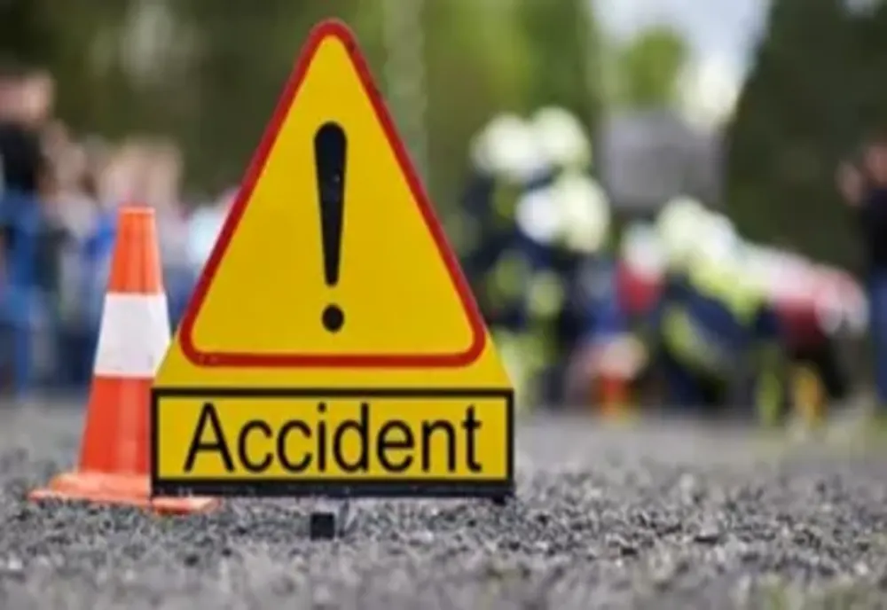 Accident pe DN 18B! Trei persoane rănite, printre care și un copil de 13 ani, au ajuns la spital