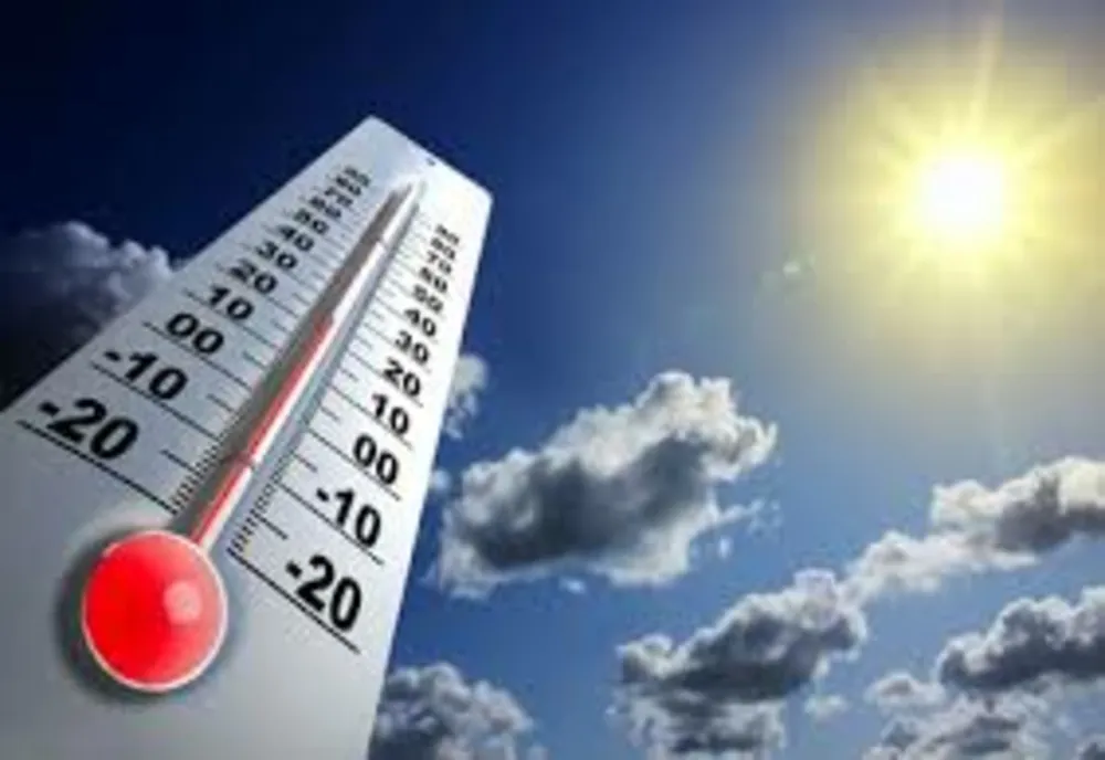 CANICULĂ ȘI FURTUNI ÎN ROMÂNIA. ALERTE METEO EMISE DE ANM PENTRU 8 ȘI 9 IUNIE