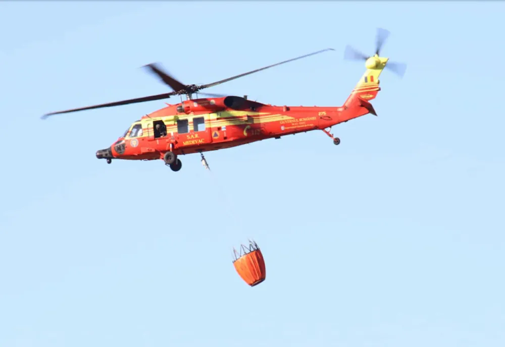 MISIUNE DE STINGERE A INCENDIULUI IZBUCNIT ÎN MUNȚII ȚIBLEȘ