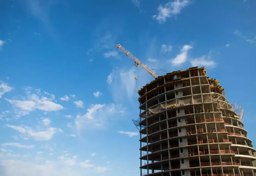 România, din nou pe lista neagră. Robert de Niro construiește hoteluri în toată Europa de Est, dar evită țara noastră