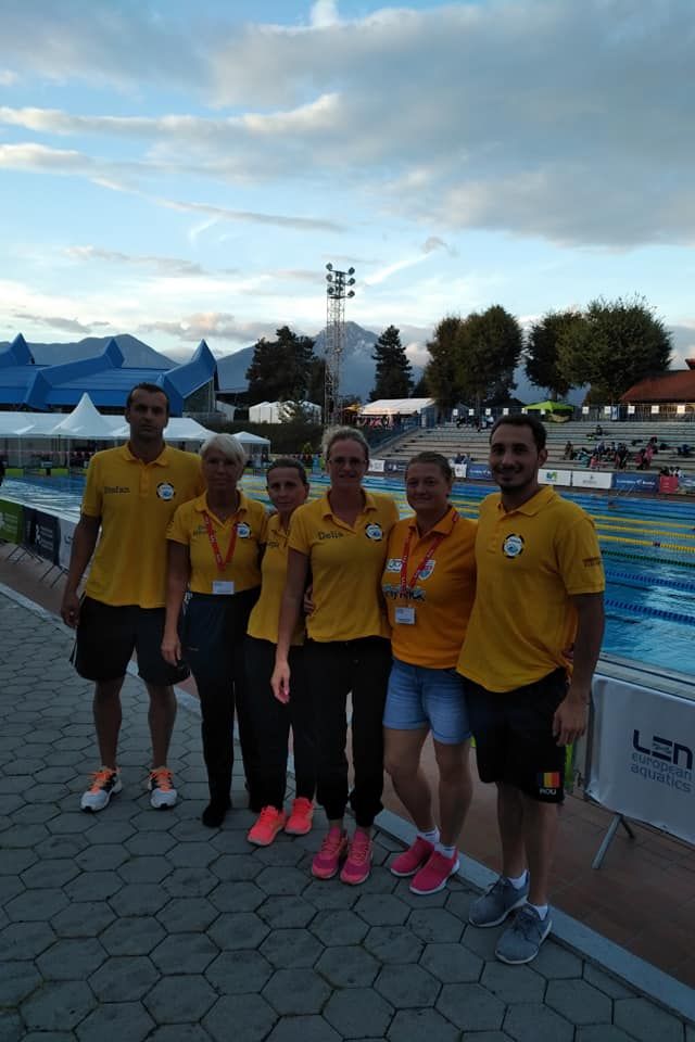 delia kovacs inotatori