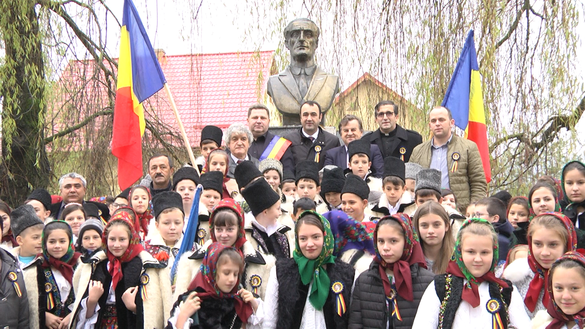 LECȚIE DE ISTORIE LA MONUMENTUL LUI ILIE LAZĂR DIN GIULEȘTI