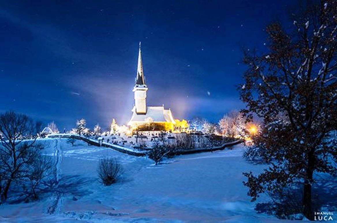 Foto biserica plopiș