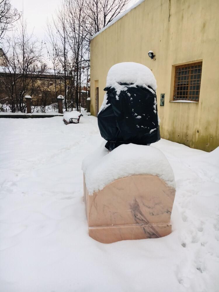 e1cf535b-e2d1-4a8c-9063-66ad2c41661f