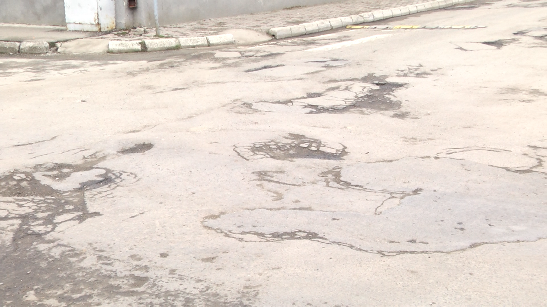 SIGHETENII CER ASFALTAREA STRAZILOR