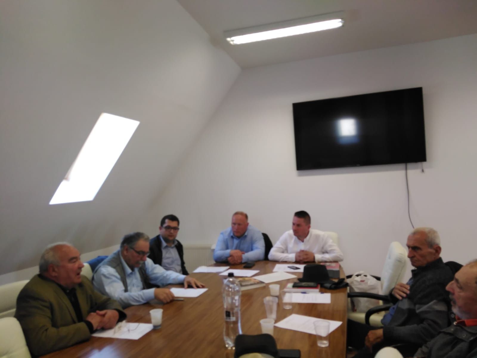 1e7505a2-66b2-4260-b073-128625697586