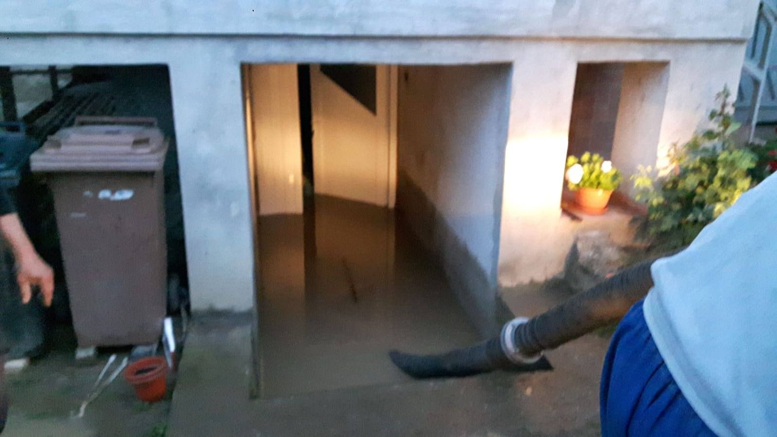 850844FB-CC84-4ADC-ACCB-14633148F63E