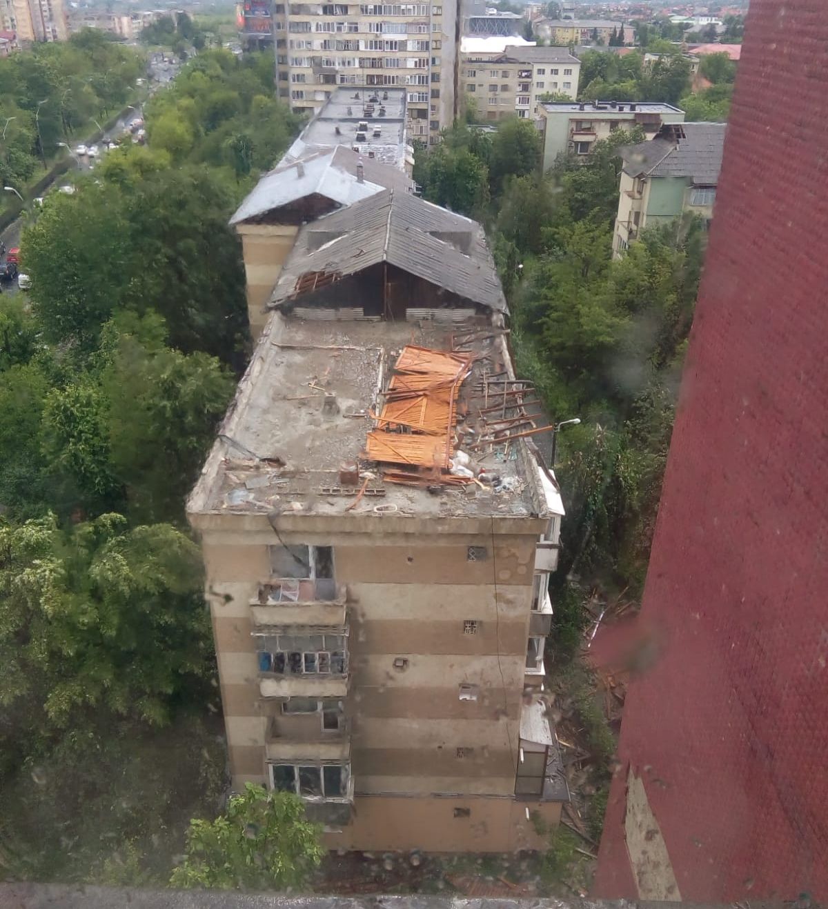 EFF2D64E-C621-4FEF-9068-78C6F232D371