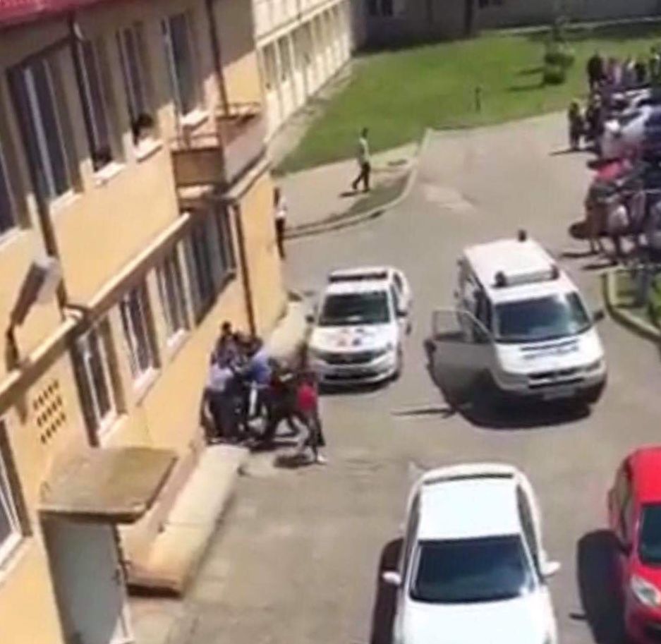 931B63BB-CA40-4938-BA01-5A97023CBB3C