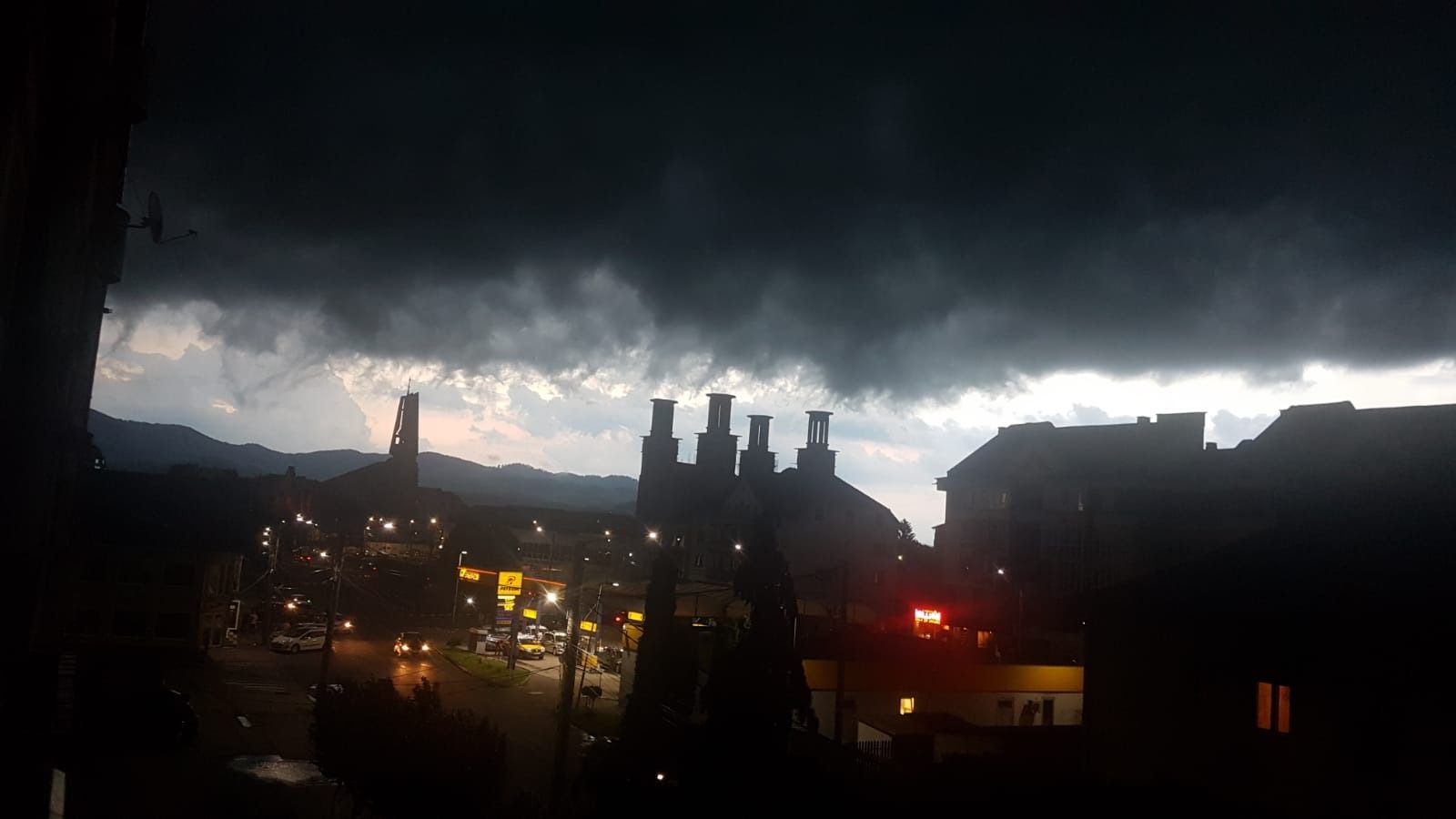 44E402AF-3F6B-4FEE-BC42-5346D1F4CD60