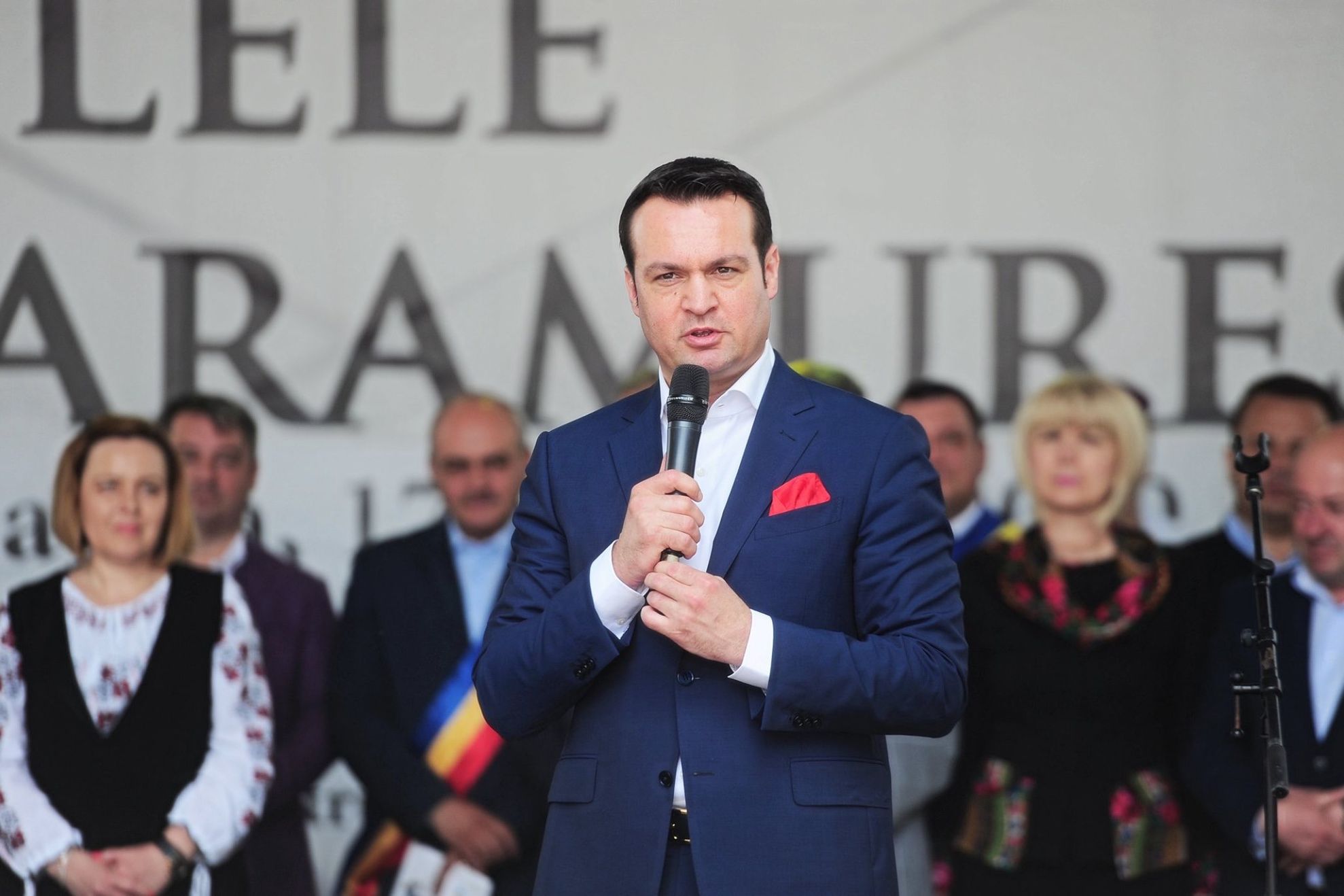 AD7555D8-7229-4AC8-B6EA-1C8FA22D5AB6