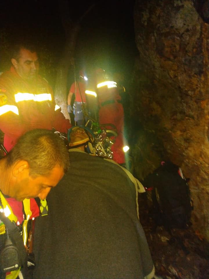 4428DC77-CB72-4372-8DE6-2C59991AD372