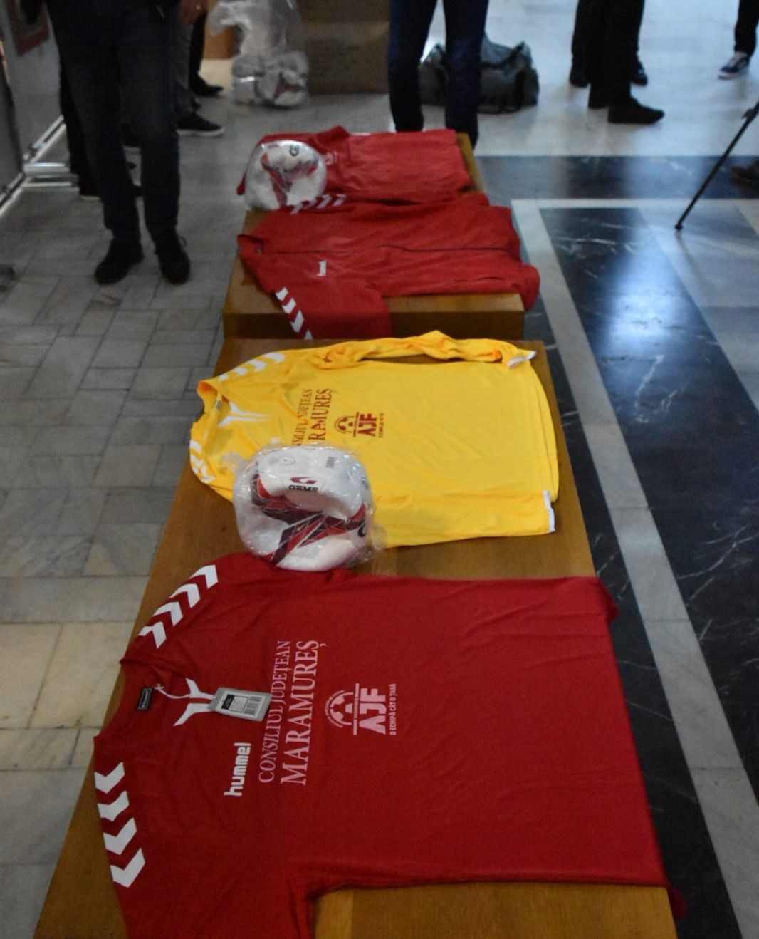 A05B3355-0CFA-4272-BC35-660F9D0EF265