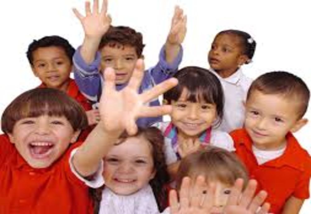 Cum este să îţi crești copilul fără apartenenţă la gen?