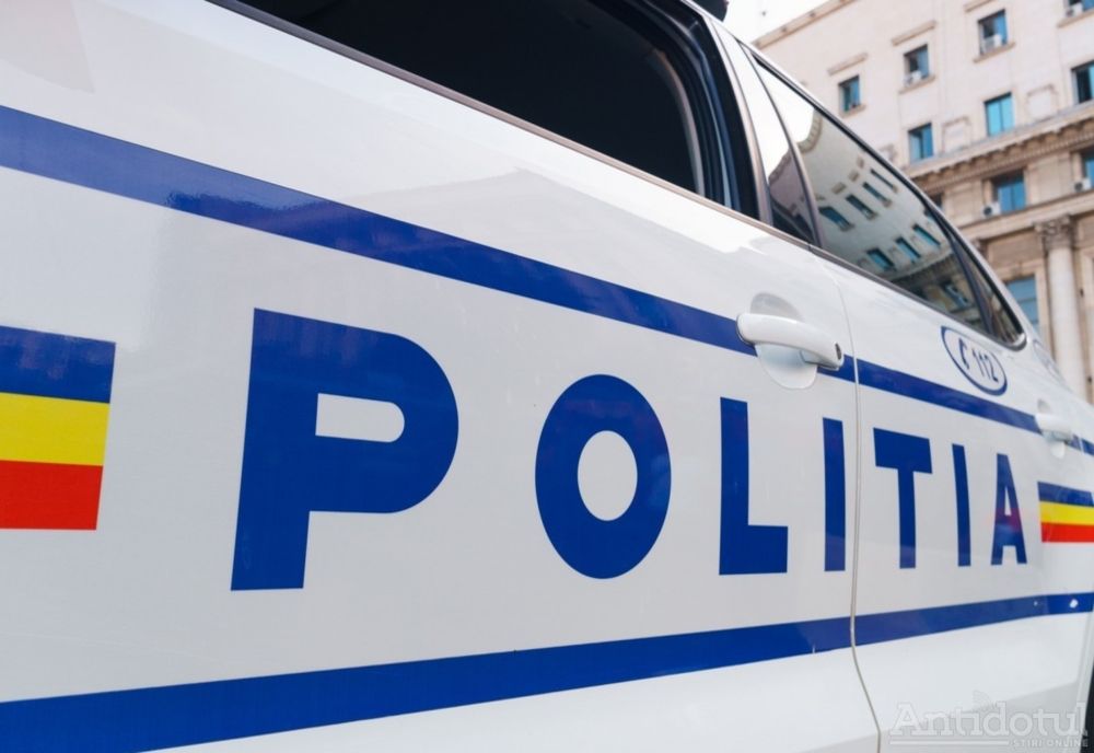 16 persoane care au comis infracţiuni rutiere depistate în această minivacanţă de poliţişti 