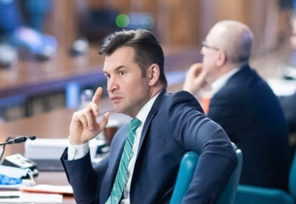 EXCLUSIV | Ministrul Sportului e categoric: ”Cluburile nu s-au protejat! E neprofesionist!”