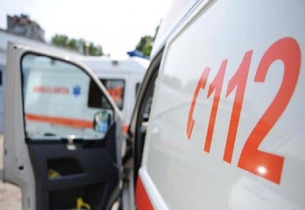 Accident grav, între Baia Mare - Livada: un rănit grav, după impactul violent între două autoutilitare și un autoturism